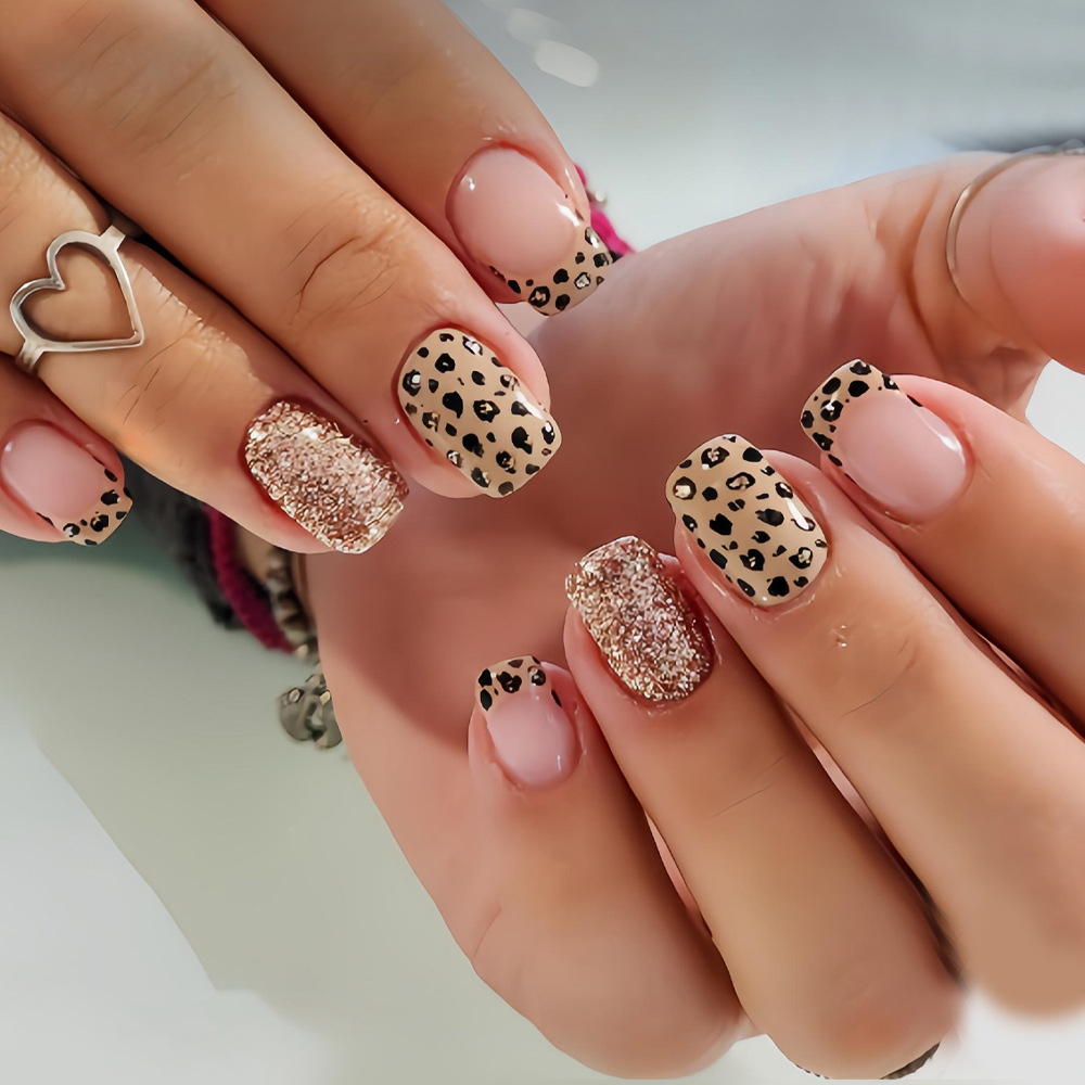 Short long fake nails for wome - Nail Art Leopard recension och pris