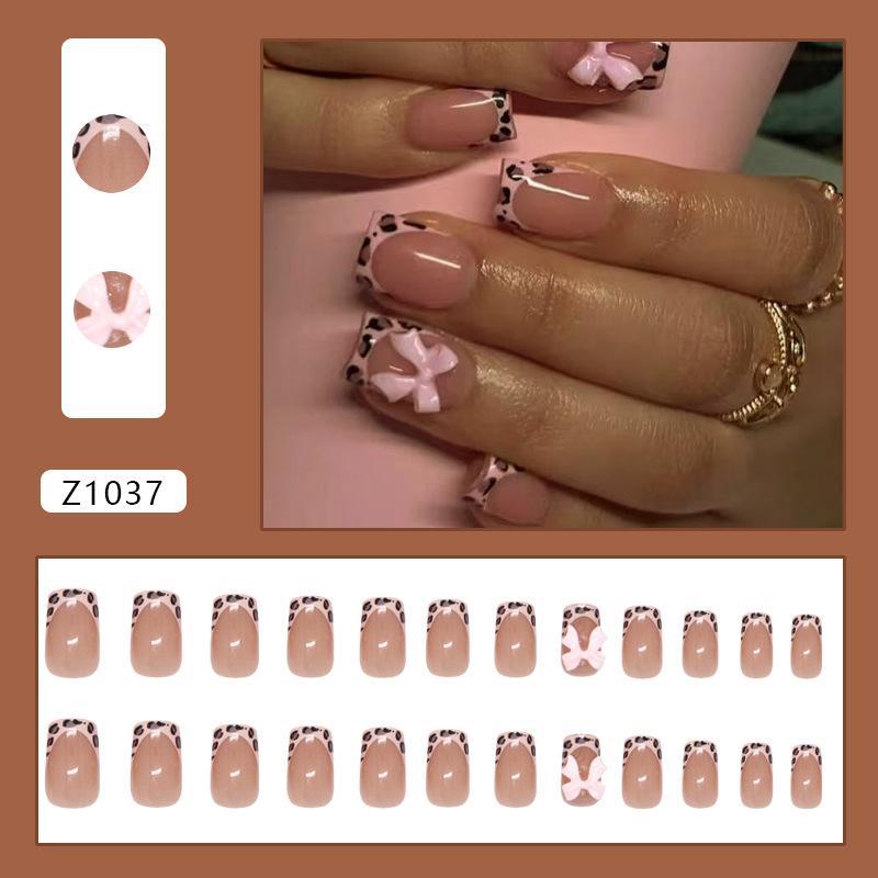 Pink Leopard Print French Tip  - Nail Art Leopard recension och pris